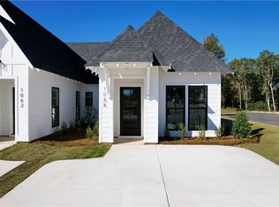 1066 Hunters Way, Opelika, AL 36801