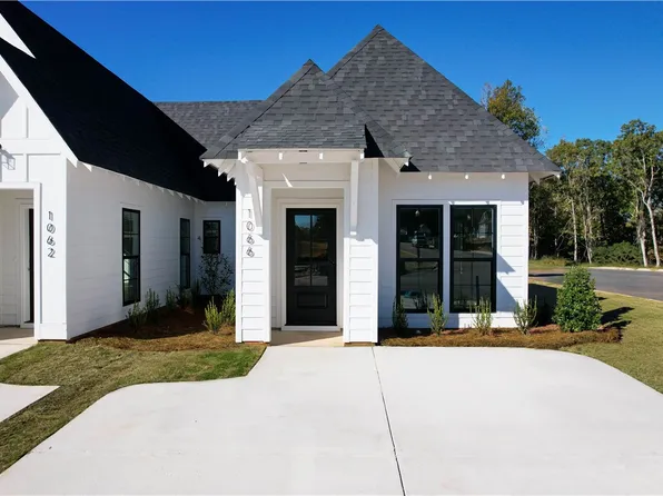 1066 Hunters Way, Opelika, AL 36801
