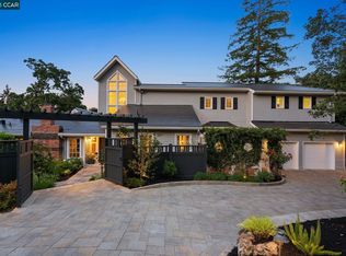 17 Normandy Ln, Orinda, CA 94563