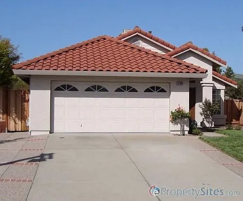20190 Glenwood Dr photo 1