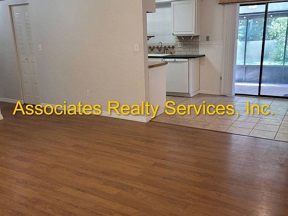 3rd image of 2539 NW 49th Pl