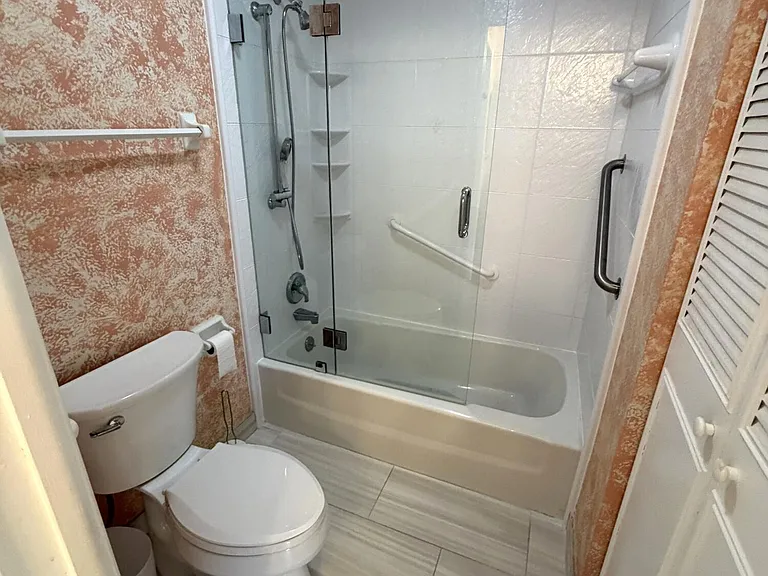 2520 Pansey Ln #D — Photo 15