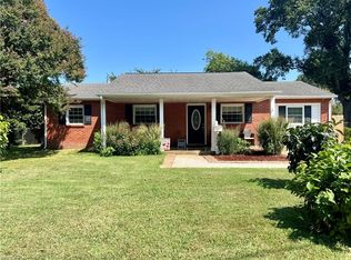 704 Kings View Ct, Hampton, VA 23669