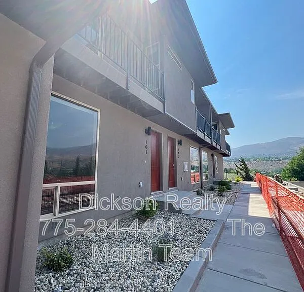 760 Bluffs Ct #101 — Photo 2