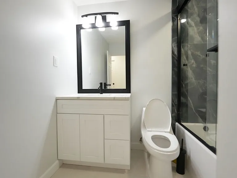 647 Bismark Ave — Photo 7