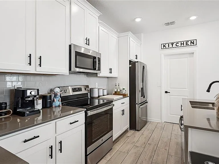 6405 Sprucepine Ln — Photo 14