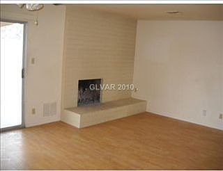 4th image of 8220 Buccaneer Ln