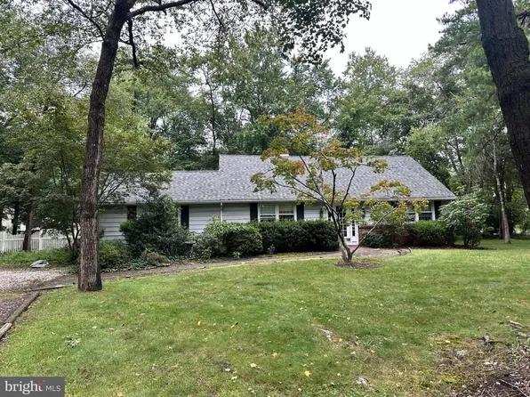 6 Miami Trl, Medford, NJ 08055