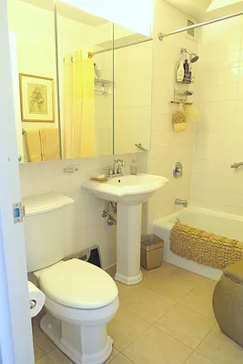 Rented by Citi Habitats | media 9