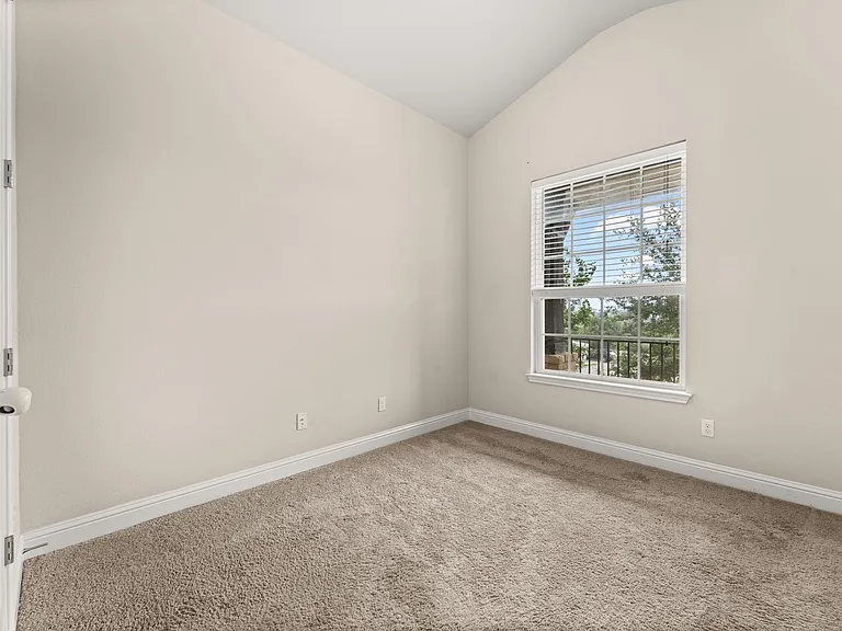 5600 Rio Chama Cv — Photo 10