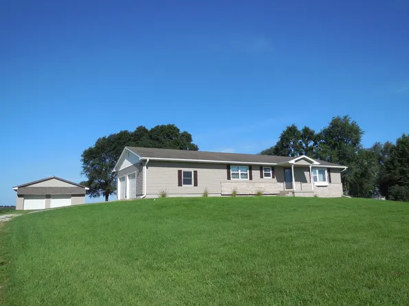 5385 Hoover Rd, Rock Falls, IL 61071