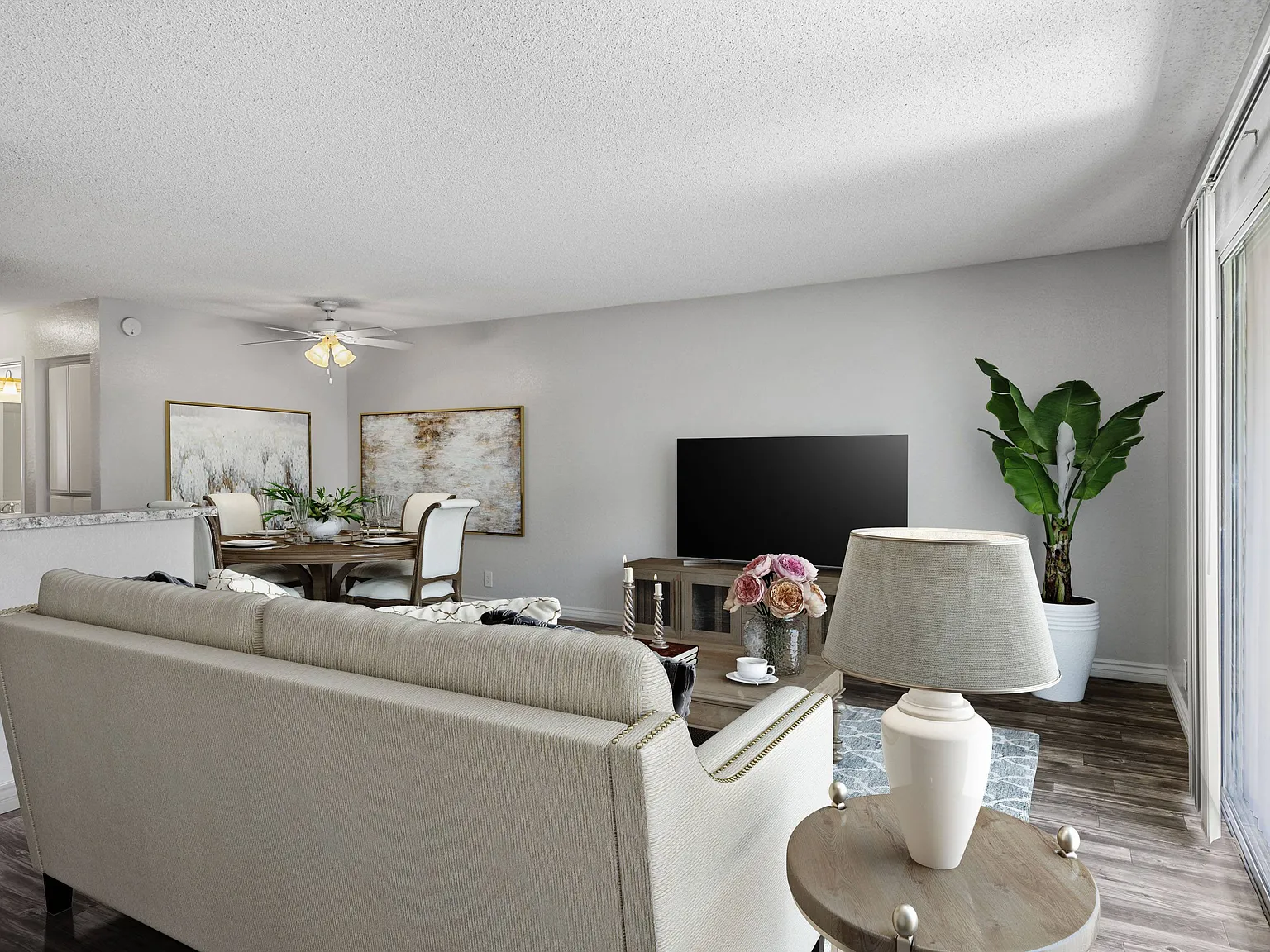 Casa Monterey Apartments — Photo 4