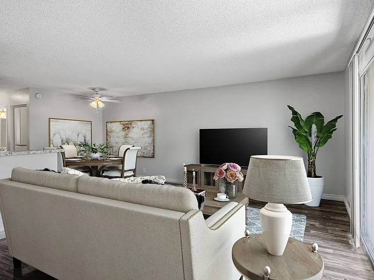 Casa Monterey Apartments — Photo 4