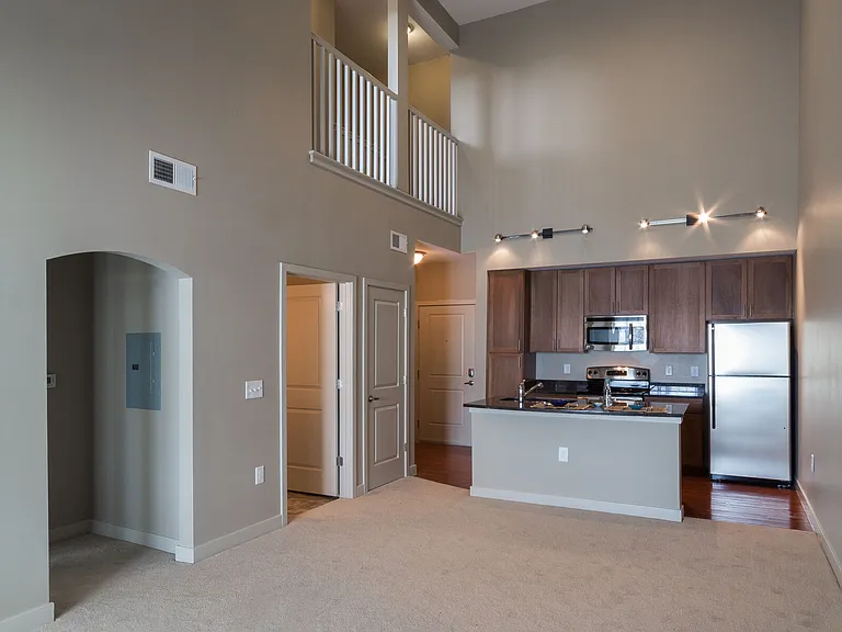 Promenade Pointe — Photo 13