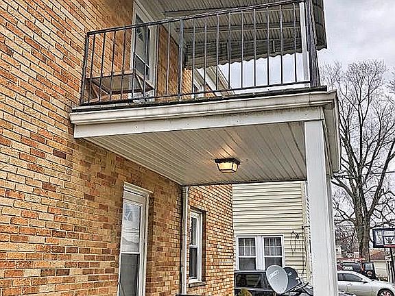 2nd image of 3441 Brookview Blvd