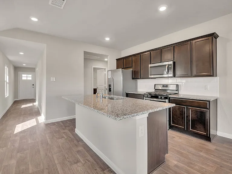 585 Apache Plum Dr — Photo 10