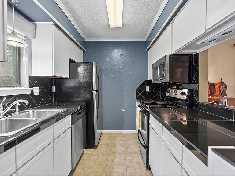 1201 N Pierce St #46 — Photo 6