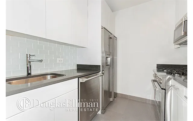 Rented by Douglas Elliman | media 13
