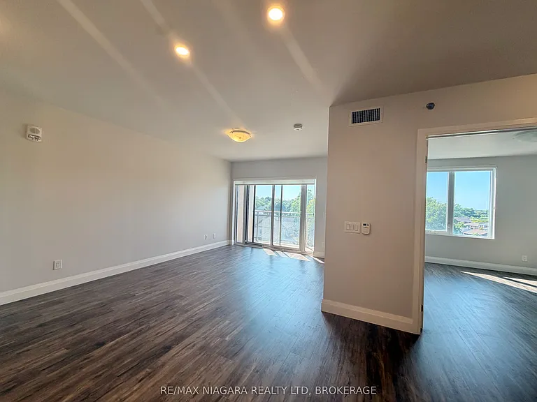 5698 Main St #405 — Photo 6