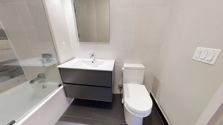 Rented by Arwell Realty | media 3