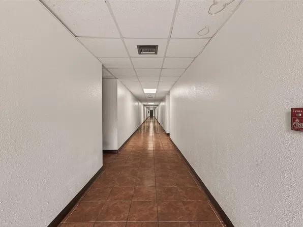 2818 S Bartell Dr APT 13, Houston, TX 77054