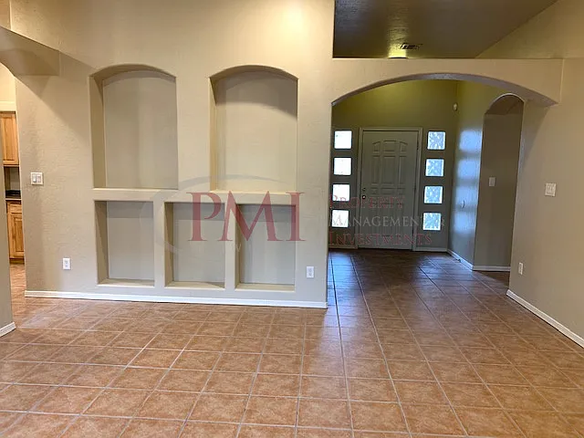 2220A Dakota Dr — Photo 5