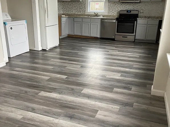 67-69 Loring St, Lowell, MA 01851