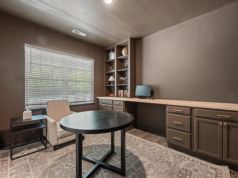 1009 Chiles Dr — Photo 23