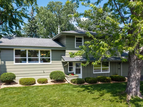 8332 29th Ave N, New Hope, MN 55427
