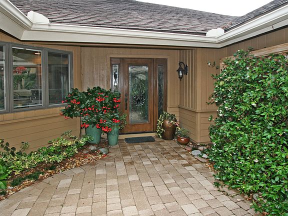 4th image of 15 Carriage Ln
