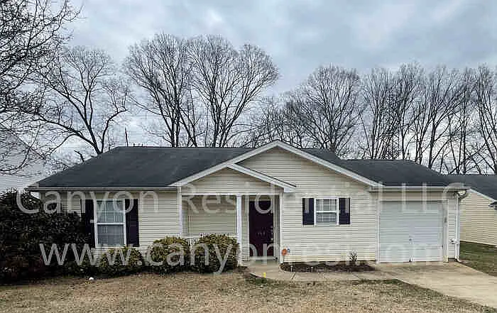461 Bedford Knoll Dr — Photo 1