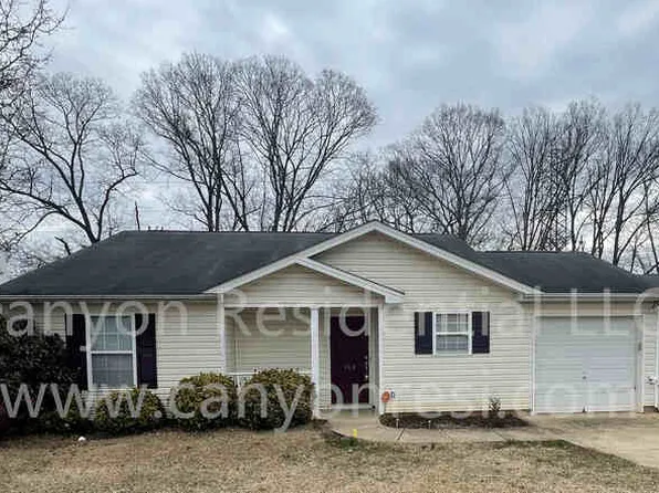 461 Bedford Knoll Dr, Winston Salem, NC 27107