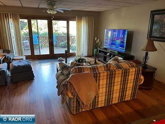 4th image of 3430 Outer Dr