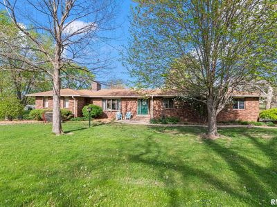 15 Oakland Dr, Riverton, IL, 62561