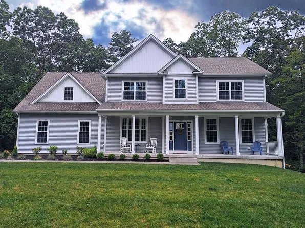 140C Victory Hwy, West Greenwich, RI 02817