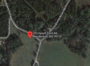 203 Dewitt Flynt Rd, Mendenhall, MS 39114