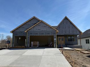 1949 Campfire Dr E, Waconia, MN 55387