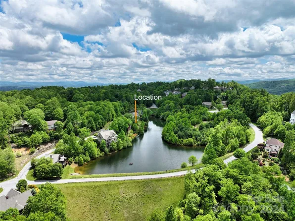 128 Narrows Run Loop #9, Hendersonville, NC 28791