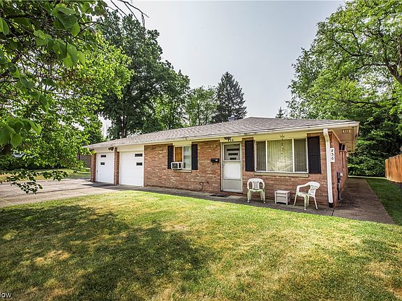 4th image of 836 & 838 Hollywood Cir