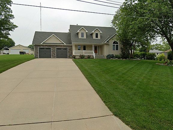 2nd image of 7957 Cedar Island Rd