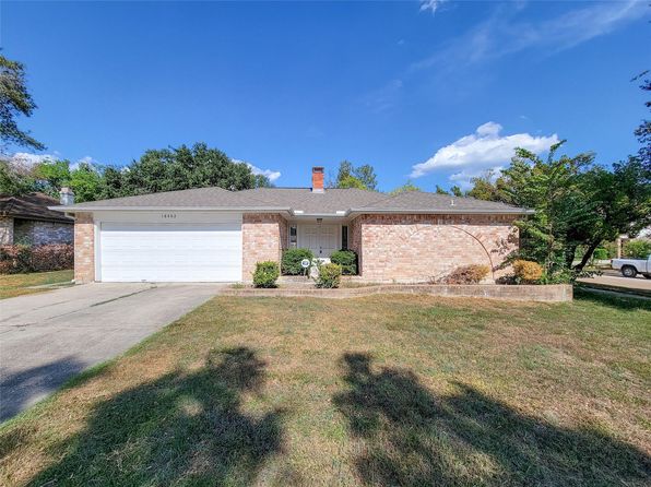 18402 Tall Cypress Dr