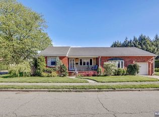 29-14 Raphael St, Fair Lawn, NJ 07410