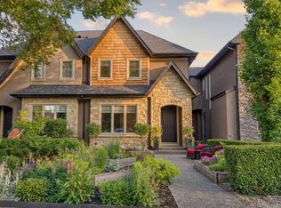 1732 S 49th Ave SW, Calgary, AB T2T 2T9
