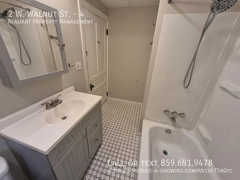 2 W Walnut St #4 — Photo 7