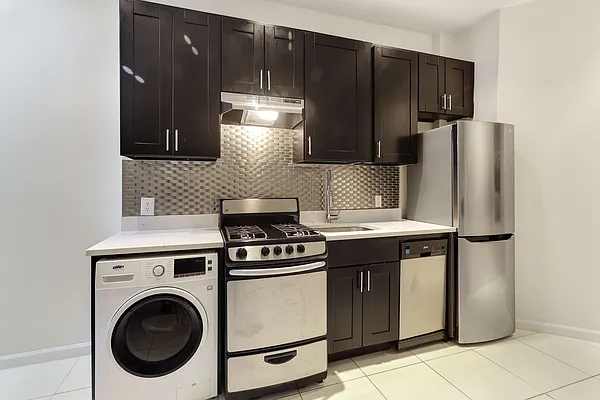 Rented by REZI | media 16