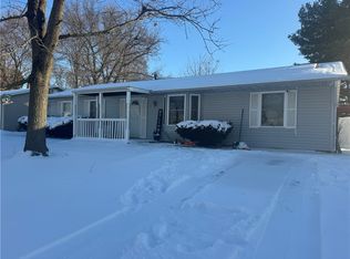 904 W Crawford St, Paris, IL 61944