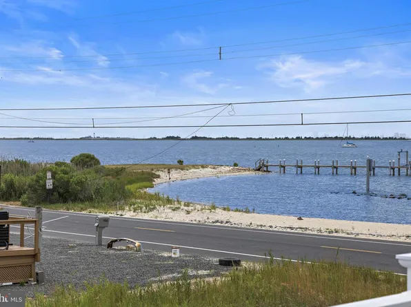 1131 S Green St, Tuckerton, NJ 08087