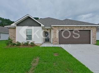 111 Rainfall Ln, Carencro, LA 70520