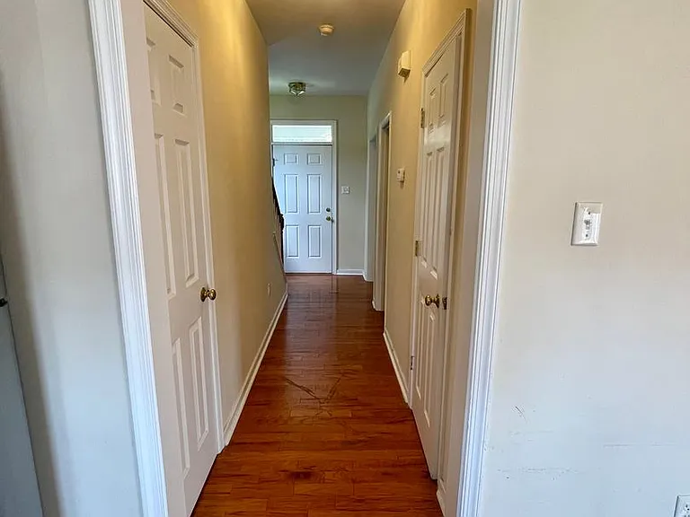 731 W Leigh St — Photo 9