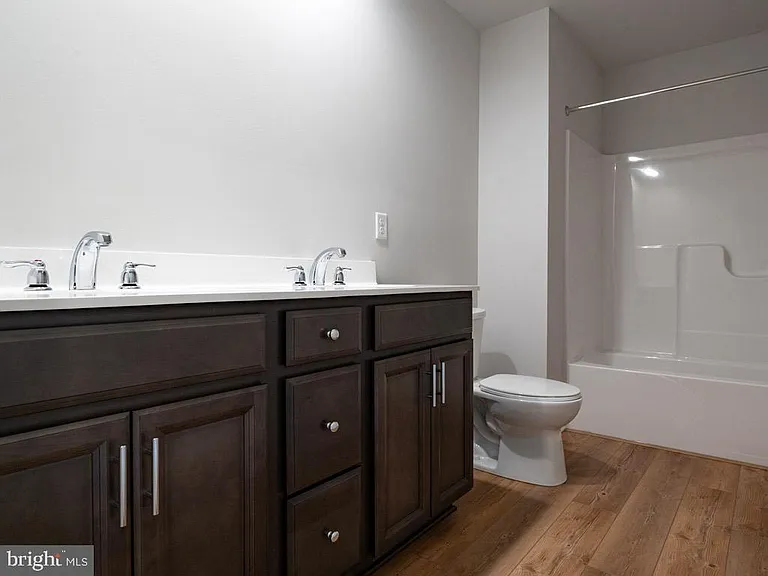 1354 Station House Ln — Photo 20